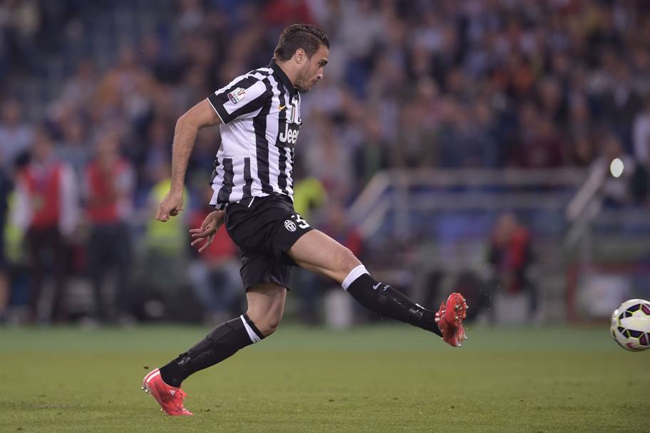 Alessandro Matri fa le prove generali del gol del vantaggio della Juventus... La Presse